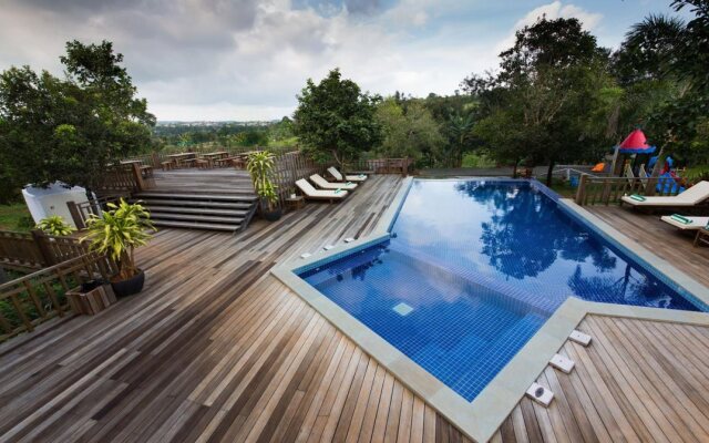 Mayura Hill Resort