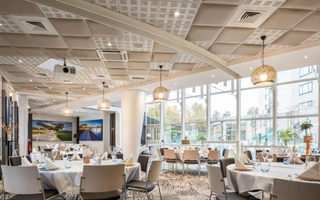 Novotel Lyon Gerland Musée des Confluences