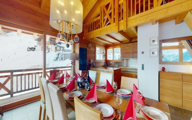 Etoiles des Neiges Luxe & Jacuzzi Chalet