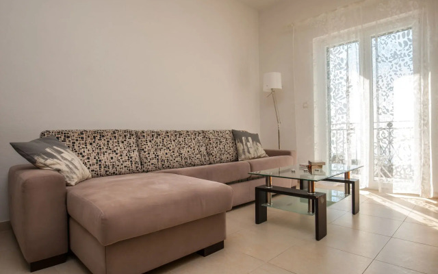 Luxury Seaside Apartments