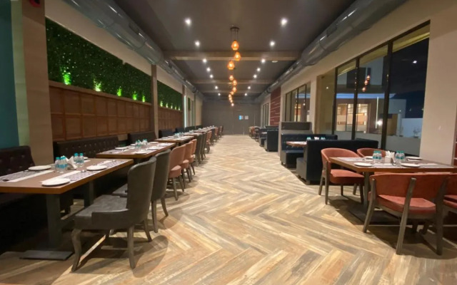 Click Hotel LH Seven Morbi