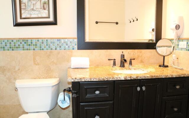 Jamaica Royale 002 - 1 Br Condo