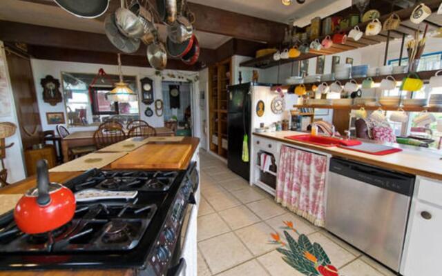 Hale Kawehi B&B Guesthouse