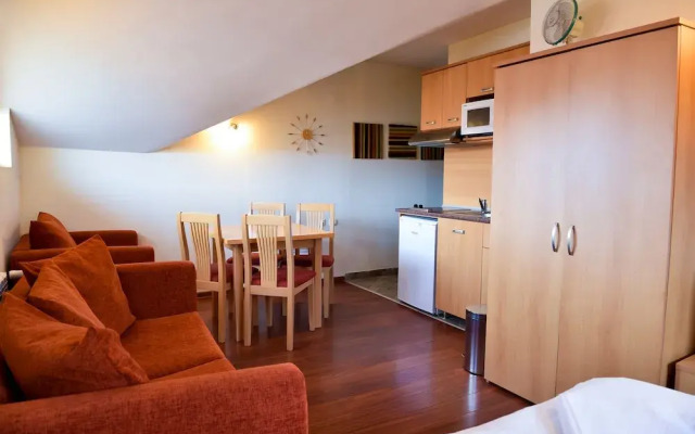 Bojur & Bojurland Apartment Complex