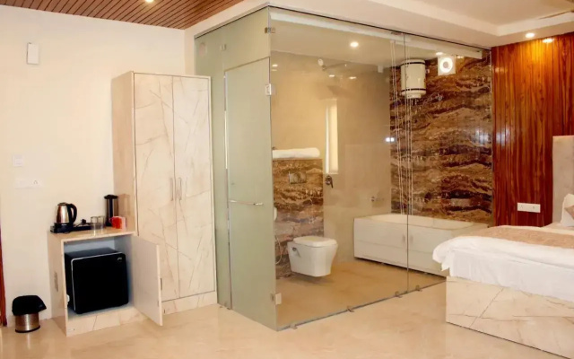 Ivory Hotel