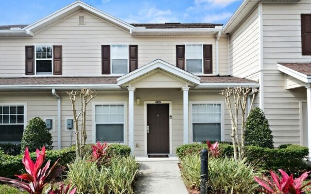 3 bedroom villa - accommodate 8 guests