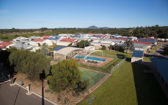 Wavecrest Village & Tourist Park