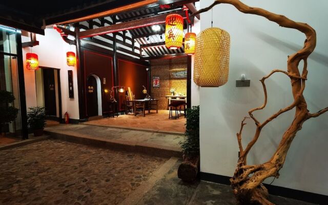 Chaozhou Shifeng Yingbin Inn