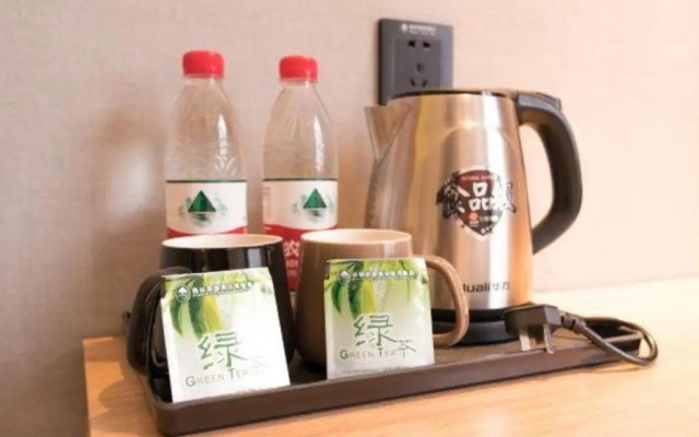 GreenTree Inn Express Hefei Yaohai Wanda Minghuang Road