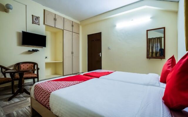 OYO 20025 SilverKey Banjara Hills