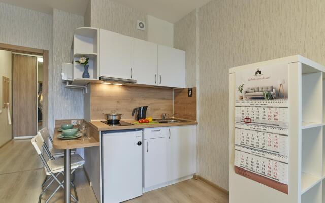 Hospitable House on Revolution 52V