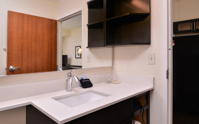 Candlewood Suites Terre Haute by IHG