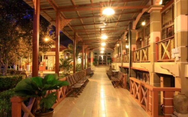 Bukit Keluang Beach Resort