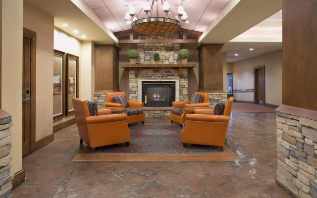 DoubleTree by Hilton Denver Cherry Creek