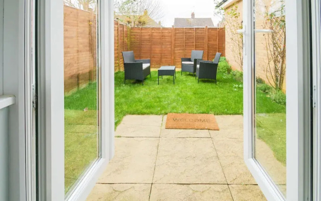 Groups Family 3BR House Emperor