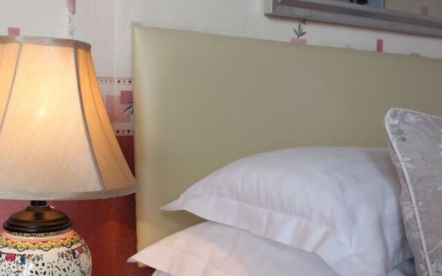 Ashley Hotel