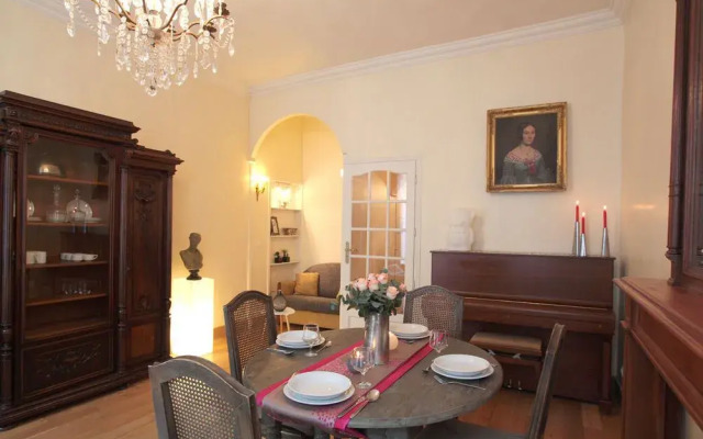 Appartements Paris Centre - At Home-Hotel