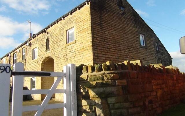 Large Luxury Self-Catering Barn