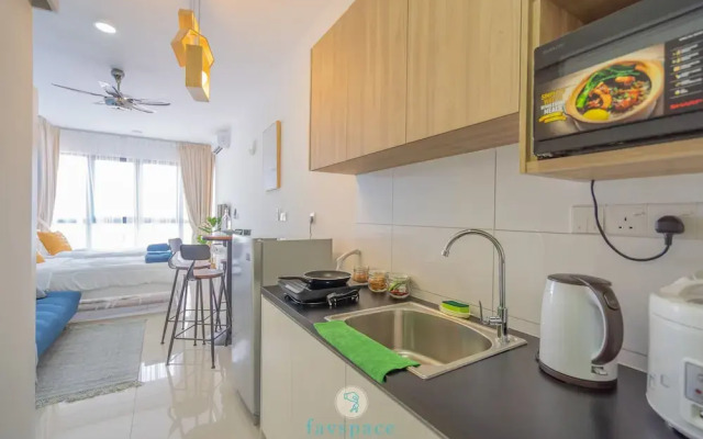 High Park Kelana Jaya by FavSpace