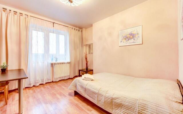 AG Apartment Lensoveta 43