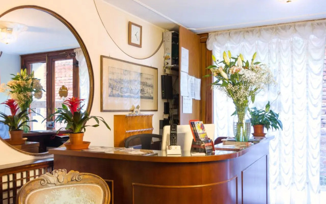 Hotel Leonardo
