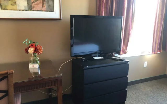 Brinton Suites