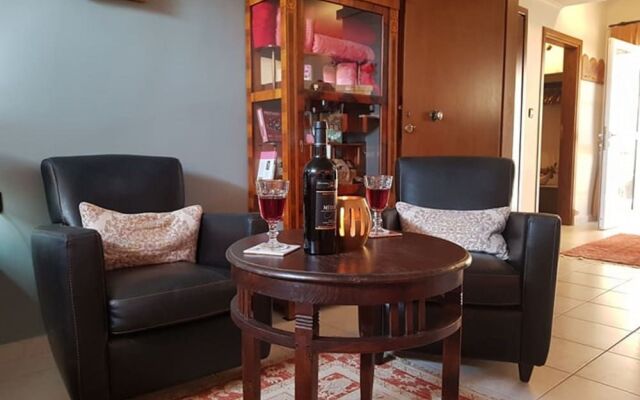 Glyfada's Cosy Apartments