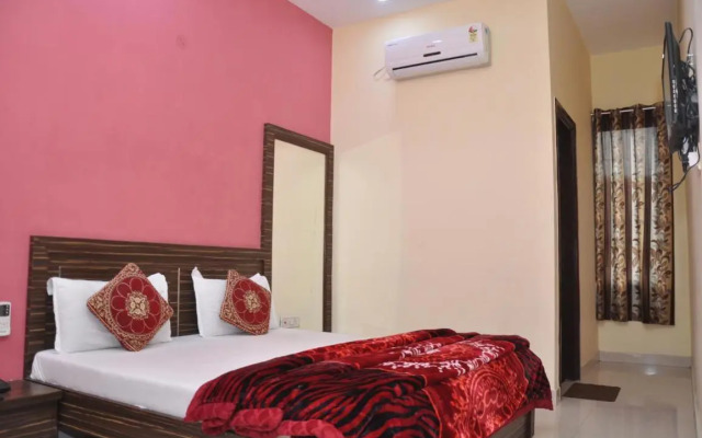 Hotel M City