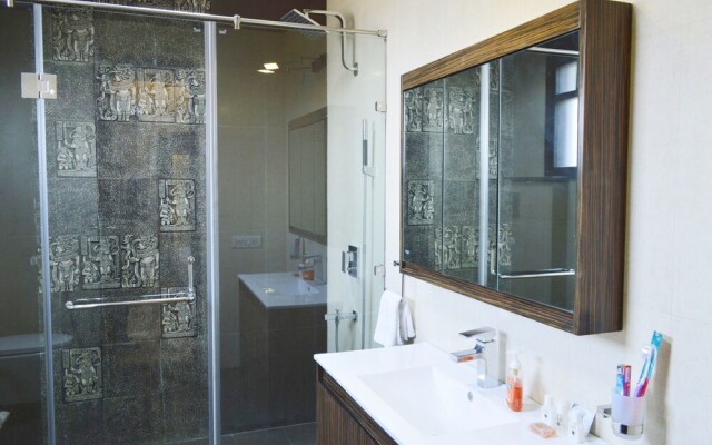 When In Gurgaon - Service Apartments near Medanta Medicity