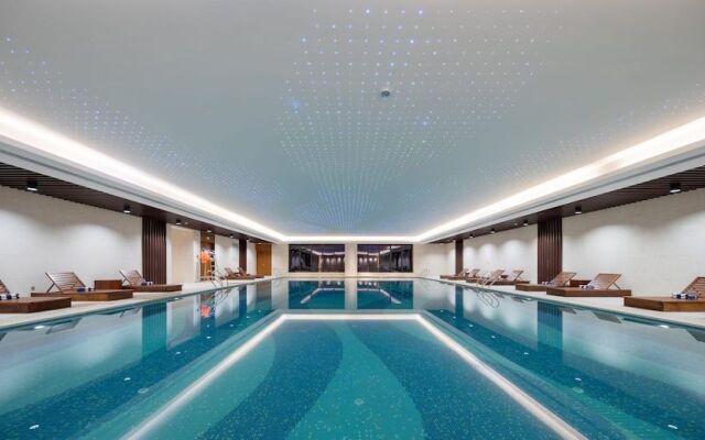 Wuhan Optics Valley Convention Hotel