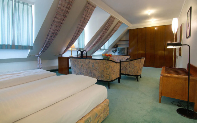 Hotel Deutsches Theater Landwehrstraße