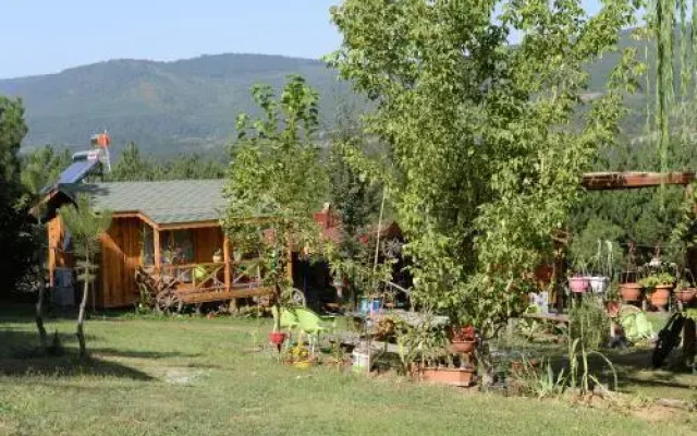Nesilce Tatil Köyü