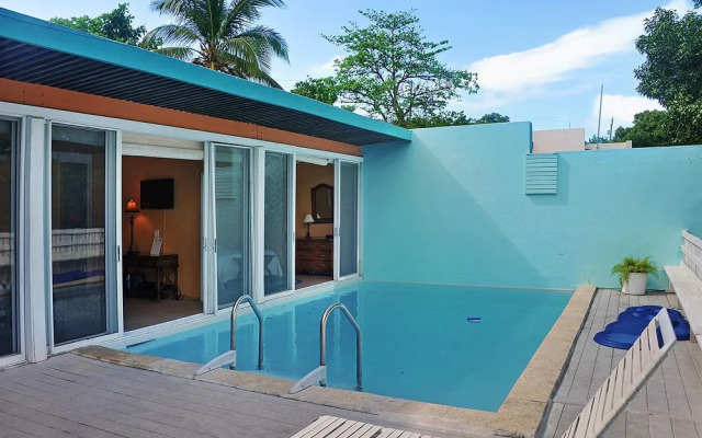 Pavilions and Pools Villa Hotel