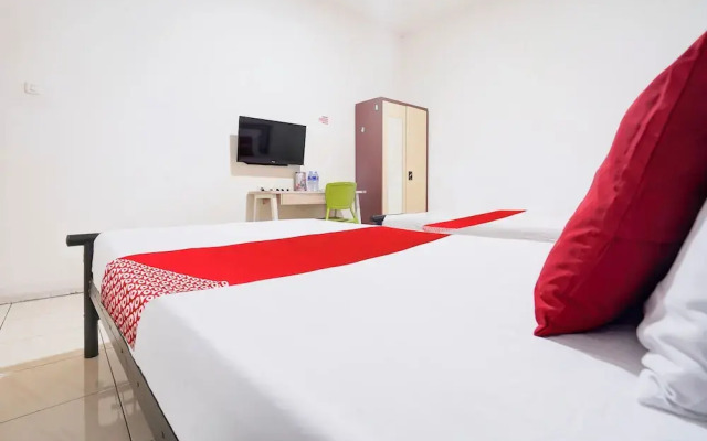 Hotel O Rappocini Near Rsia Paramount