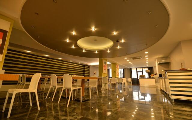 Peker Hotel