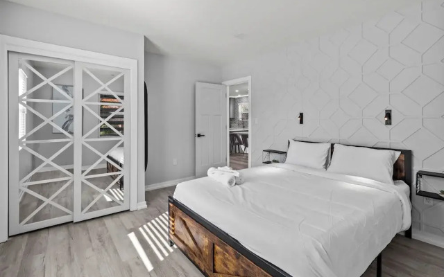 Charlotte Retreat Luxury 4BR Heaven