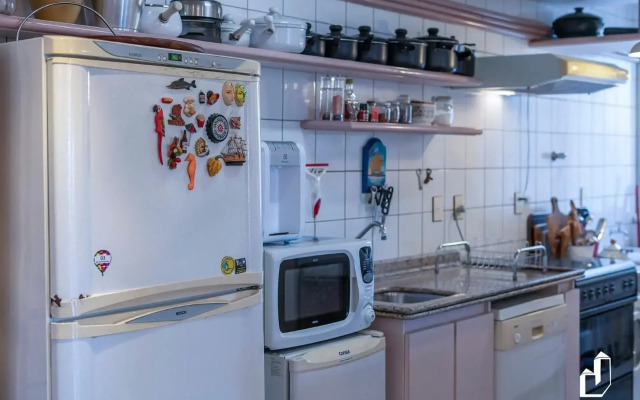 Apartamento com 02 dormitórios