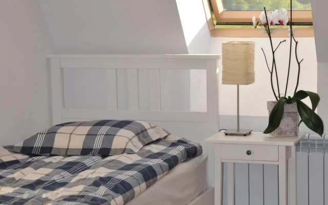 Holiday Home in Przew?oka With Forest