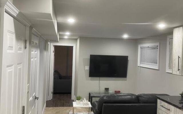 Stunning & cozy freshly renovated 2 bedroom basement unit