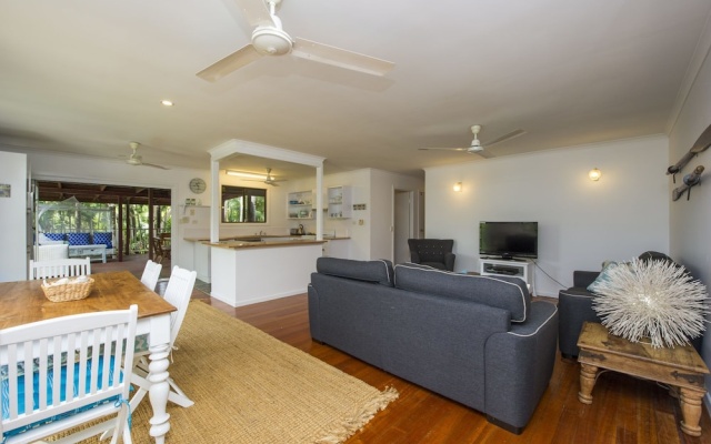 Koorakai – Guest Rooms – Magnetic Island