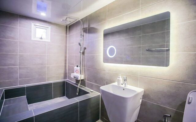 Wonju Mary Jane Hotel