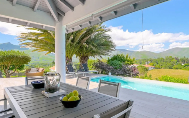 Maison Madalena With Pool Close to Ocean