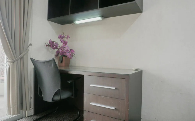 2BR Apartment at Great Western Resort near Shopping Mall – Guest Rooms – Tangerang