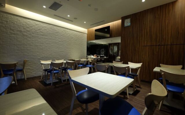 Shin Shin Hotels - Songshan