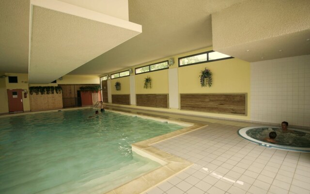 Semi-detached Chalet With a Terrace 100 m. From the Beach