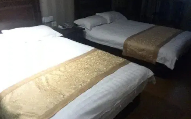 Shanghai Yatai Holiday Hotel (Yushu Road)