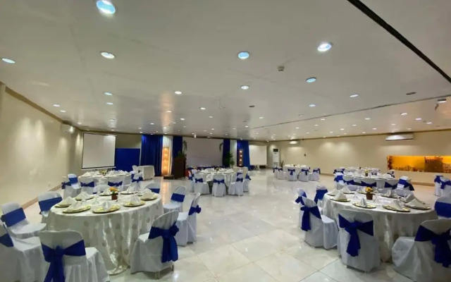Flores De Musa by Curv Hotels
