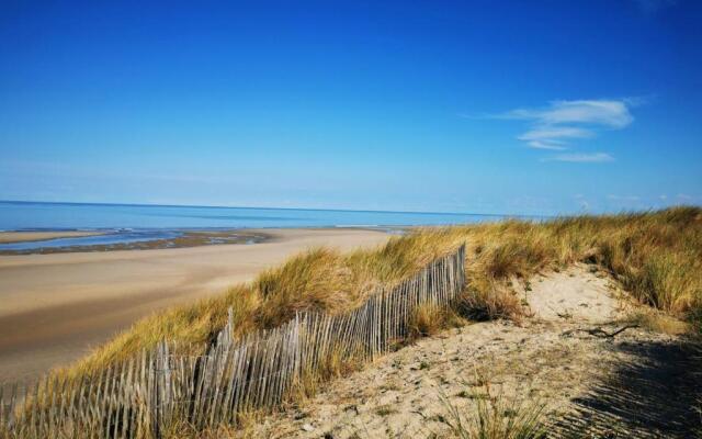 Appartement à quelques pas de la plage avec jardin