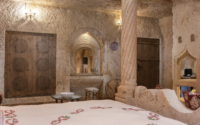 Kayata Cave Suites