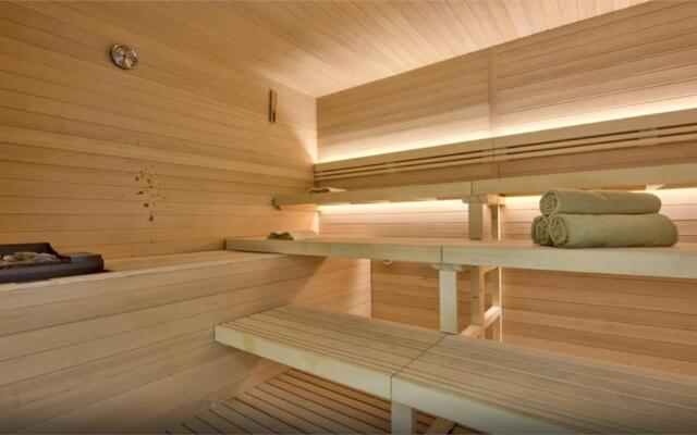 HOLM Boutique &Spa - IK Collection